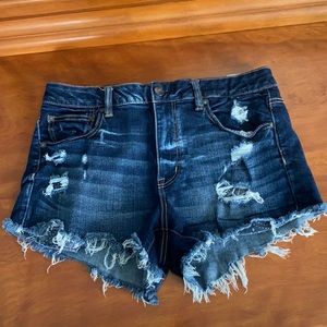 American Eagle High Rise Festival Shorts